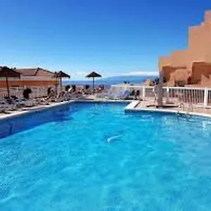 https://golden-paradise-seaview.in-canary-islands.com